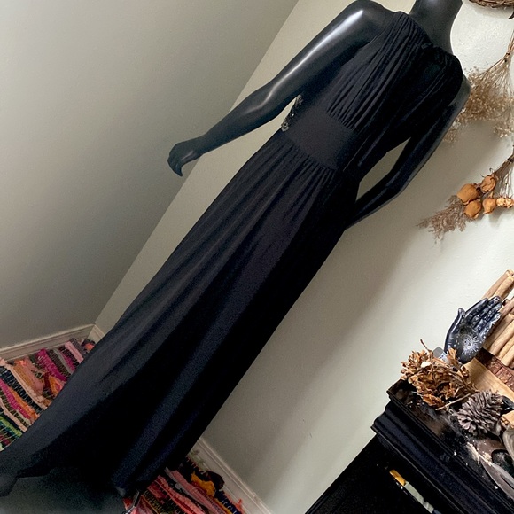 R&M Richards Black Sleeveless Halter Gown Dress - Picture 3 of 11